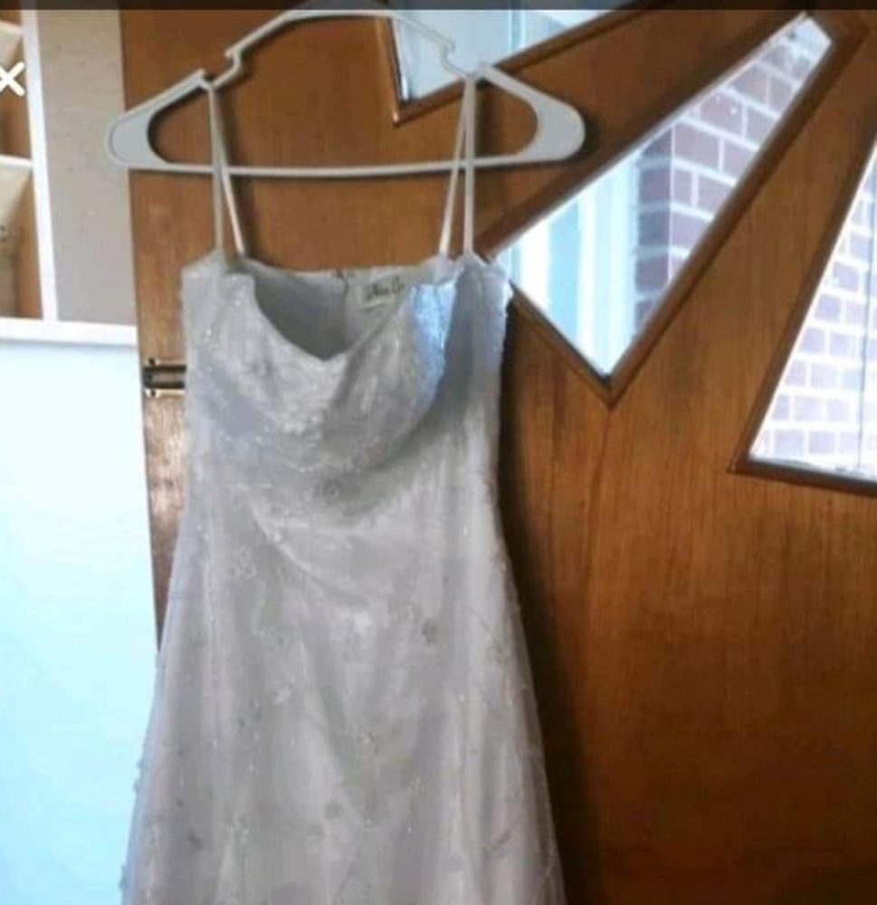 Nina canacci dress size 9 never worn